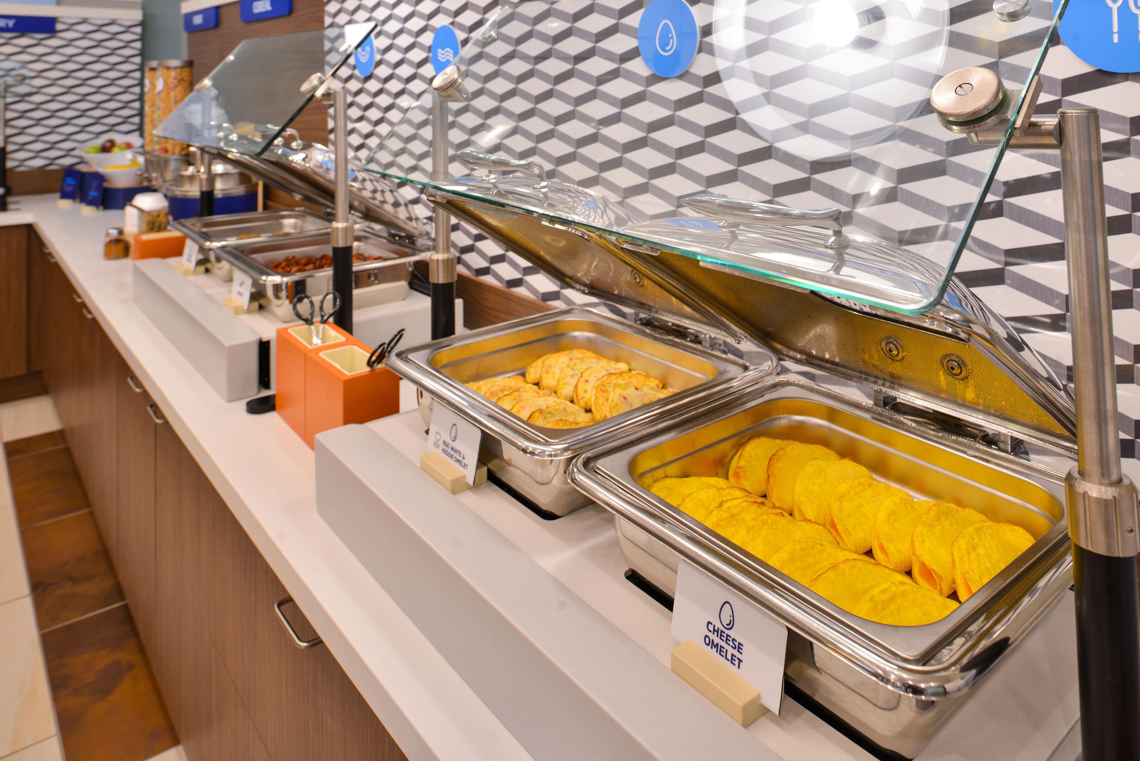 Holiday Inn Express & Suites Logan By Ihg Buitenkant foto