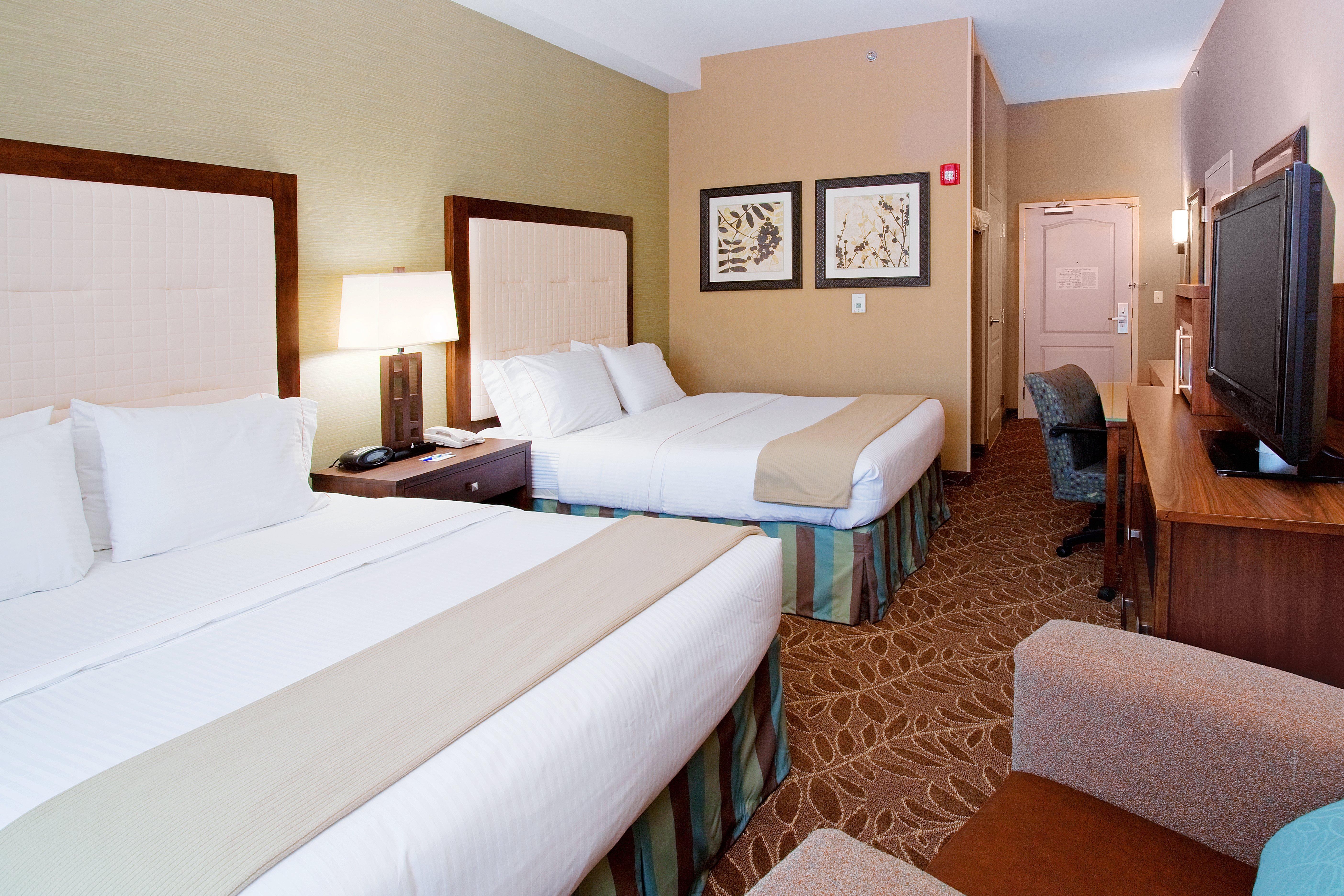 Holiday Inn Express & Suites Logan By Ihg Buitenkant foto
